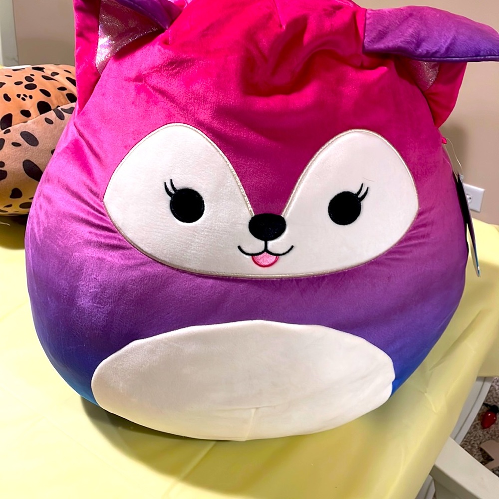 Original squishmallows Syana 16inch tag on smoke free home
